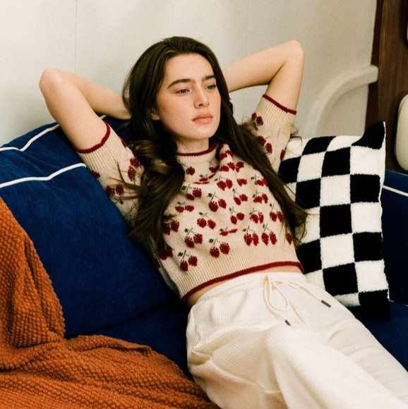 Cherries Cropped Sweater - Picture 7 of 7